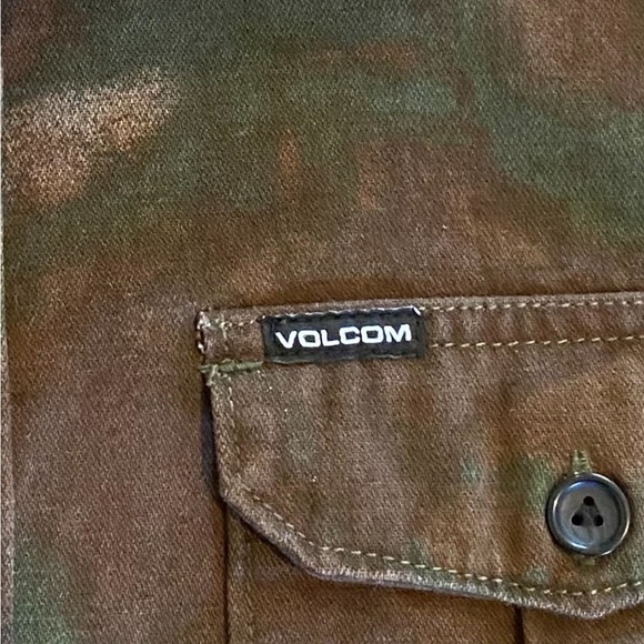 Volcom Huckster Heavy Weight Flannel Shirt. More like a light jacket. Size 12Y - Picture 6 of 12